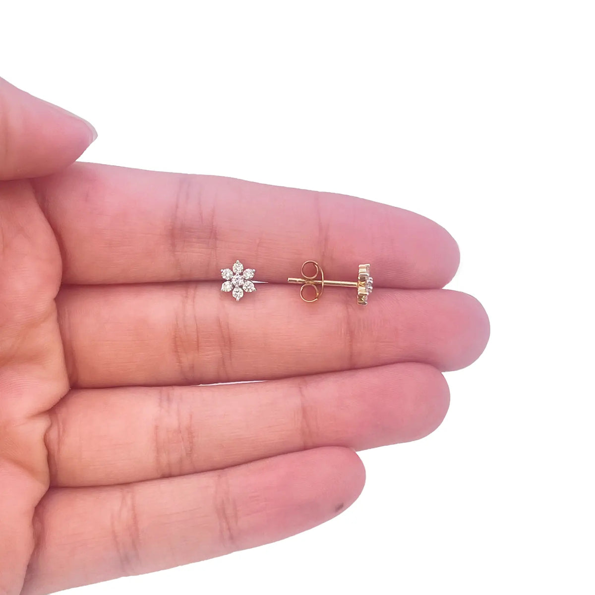 18ct Gold Diamond Stud Flower Shaped Earrings 0.25ct