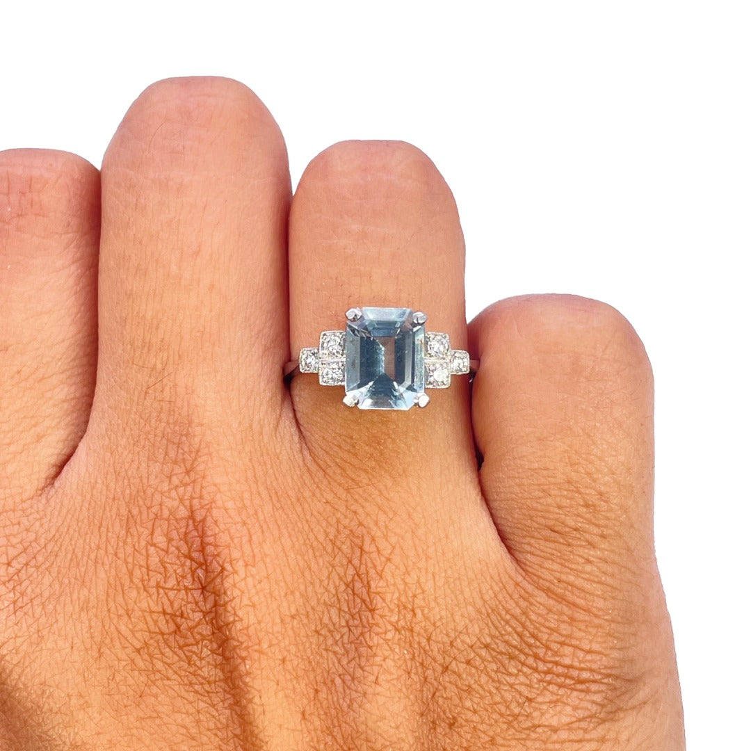 Vintage Design Aquamarine & Diamond Ring 0.35cts Pre-Owned Excellent Condition