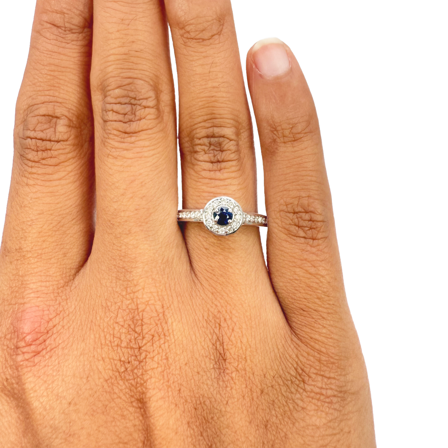 18-karaats natuurlijke blauwe saffier & ronde diamant halo halve eternity ring 0,35 ct