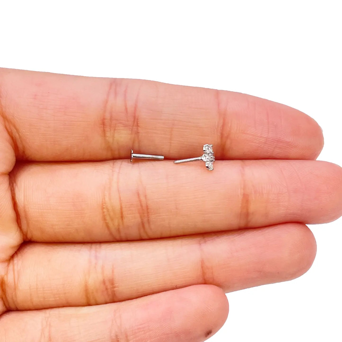 18ct White Gold Beautiful Five Cubic Zirconia Petal Floral Nose Stud/Pin 5.5mm Width 