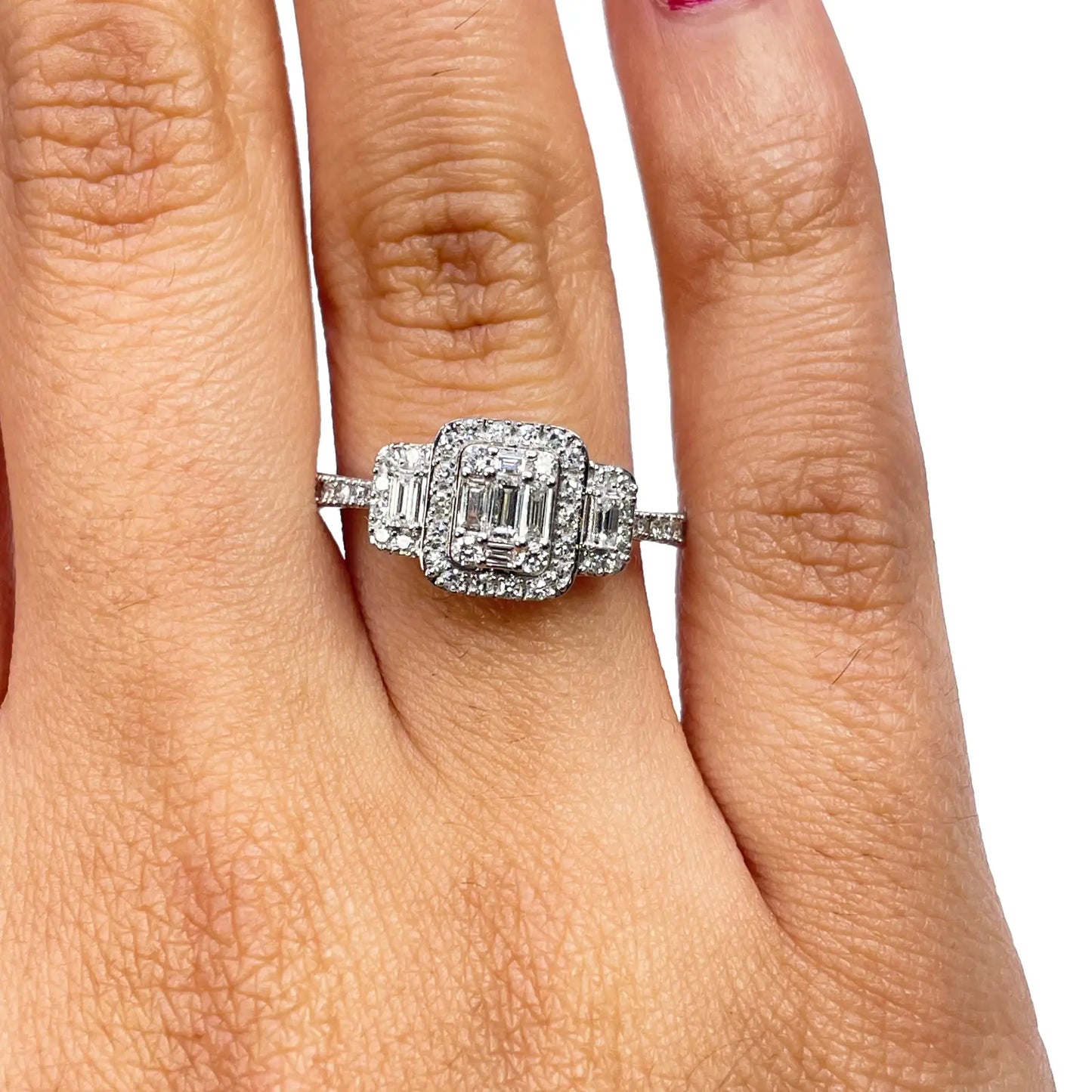 18ct White Gold Cushion Round Diamond & Baguette Ring 0.50ct  Diamond Ring