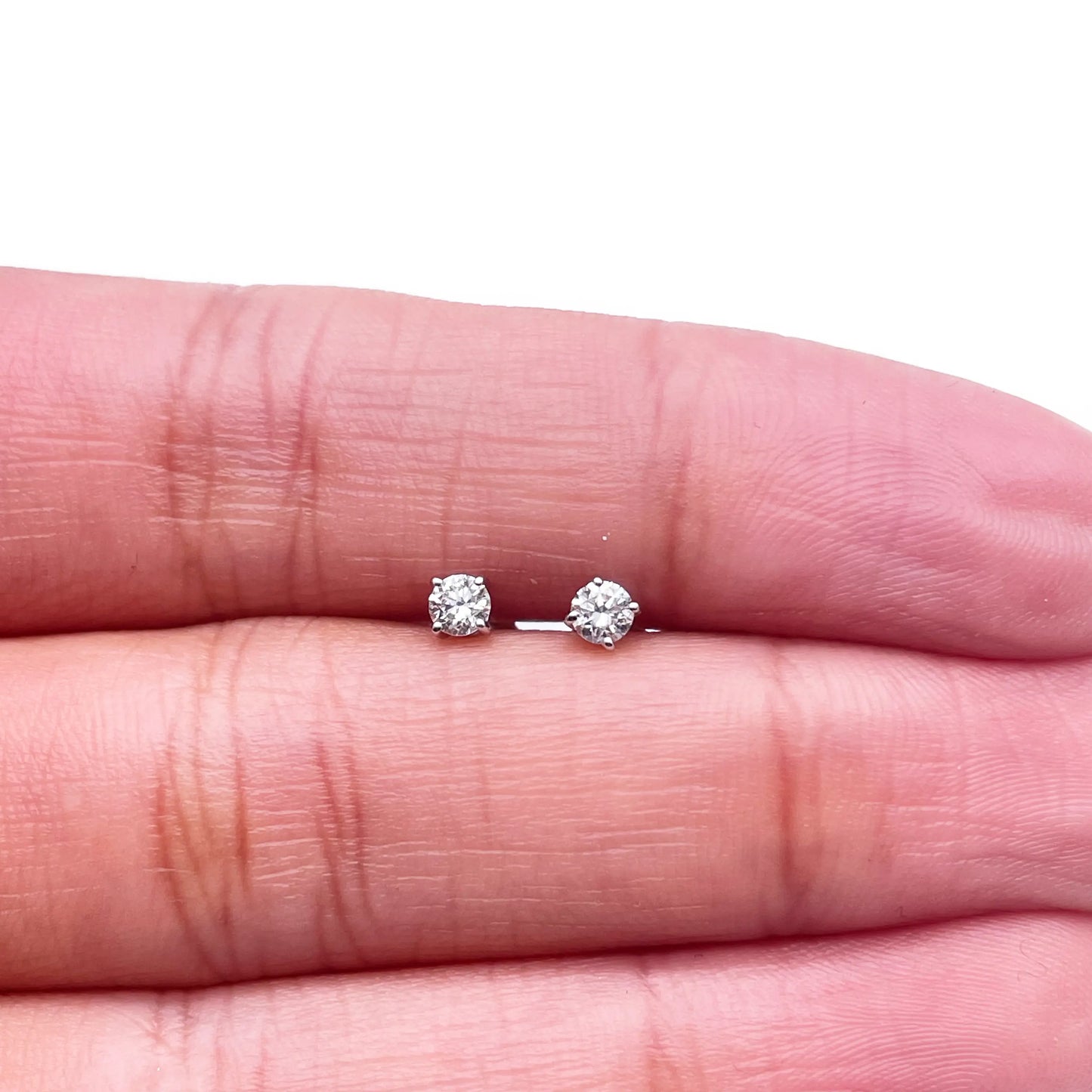 18ct White Or Yellow Gold Diamond Children's Earrings 0.20ct Child friendly 