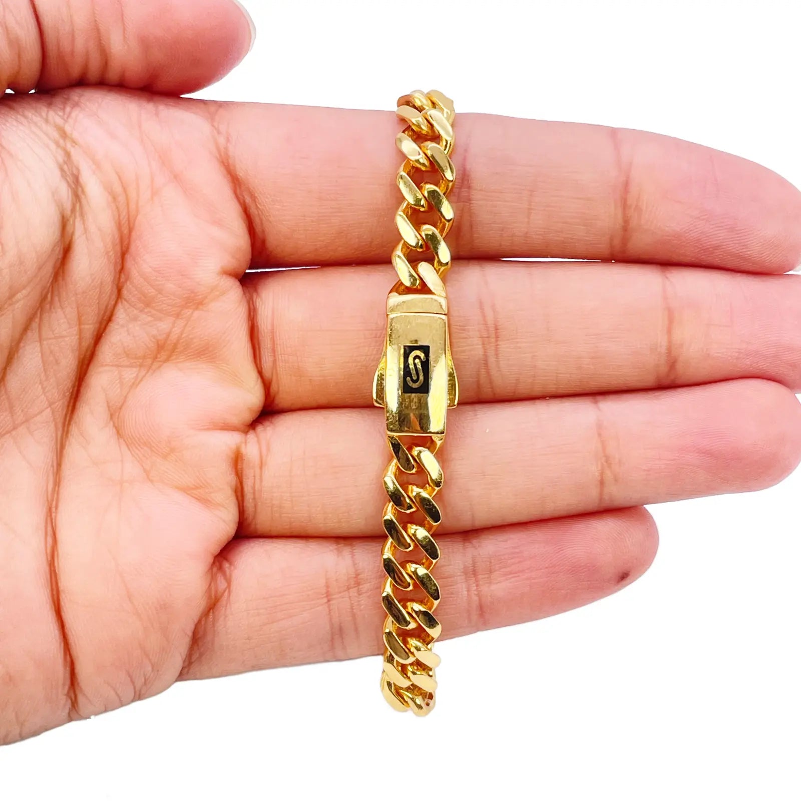 22ct Gold Cuban Bracelet Curb Link Lightweight 8.5 Inches 6.8mm Wide  Diamond Bracelets
