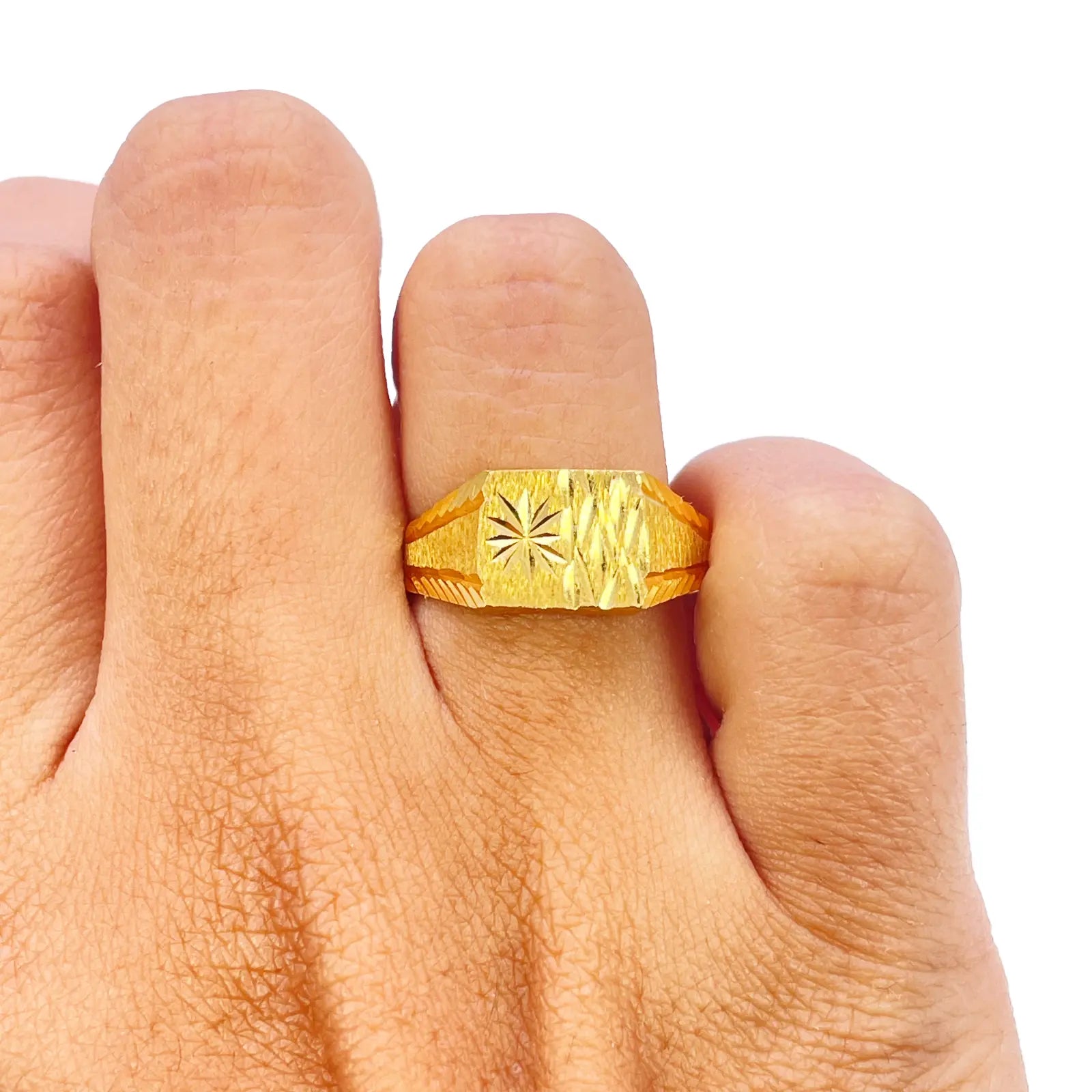 22ct Gold Square Signet Textured & High Polished Diamond Cut Ring 8.4mm Width 