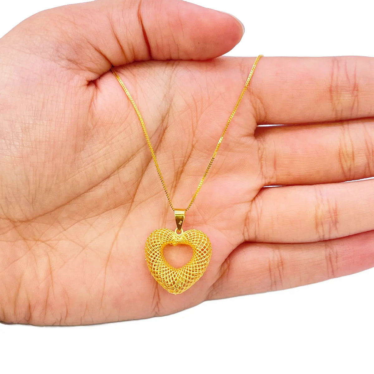 22ct Yellow Gold Mesh Matt Big Heart Pendant 22mm Length 