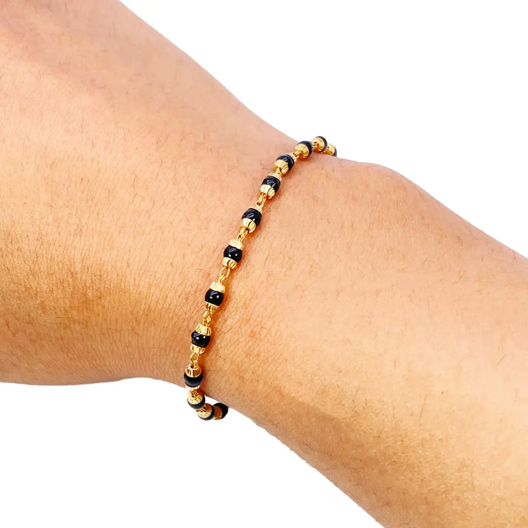 22ct Yellow Gold Traditional Black Beaded Mangalsutra Bracelet 6 Inches 