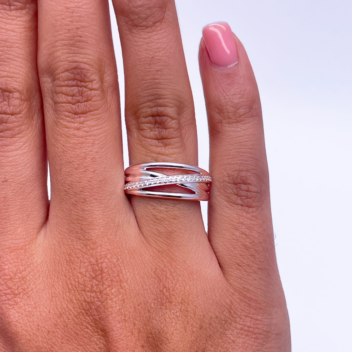 18 kt witgouden diamanten gepolijste crossover half eternity ring 0,12 ct