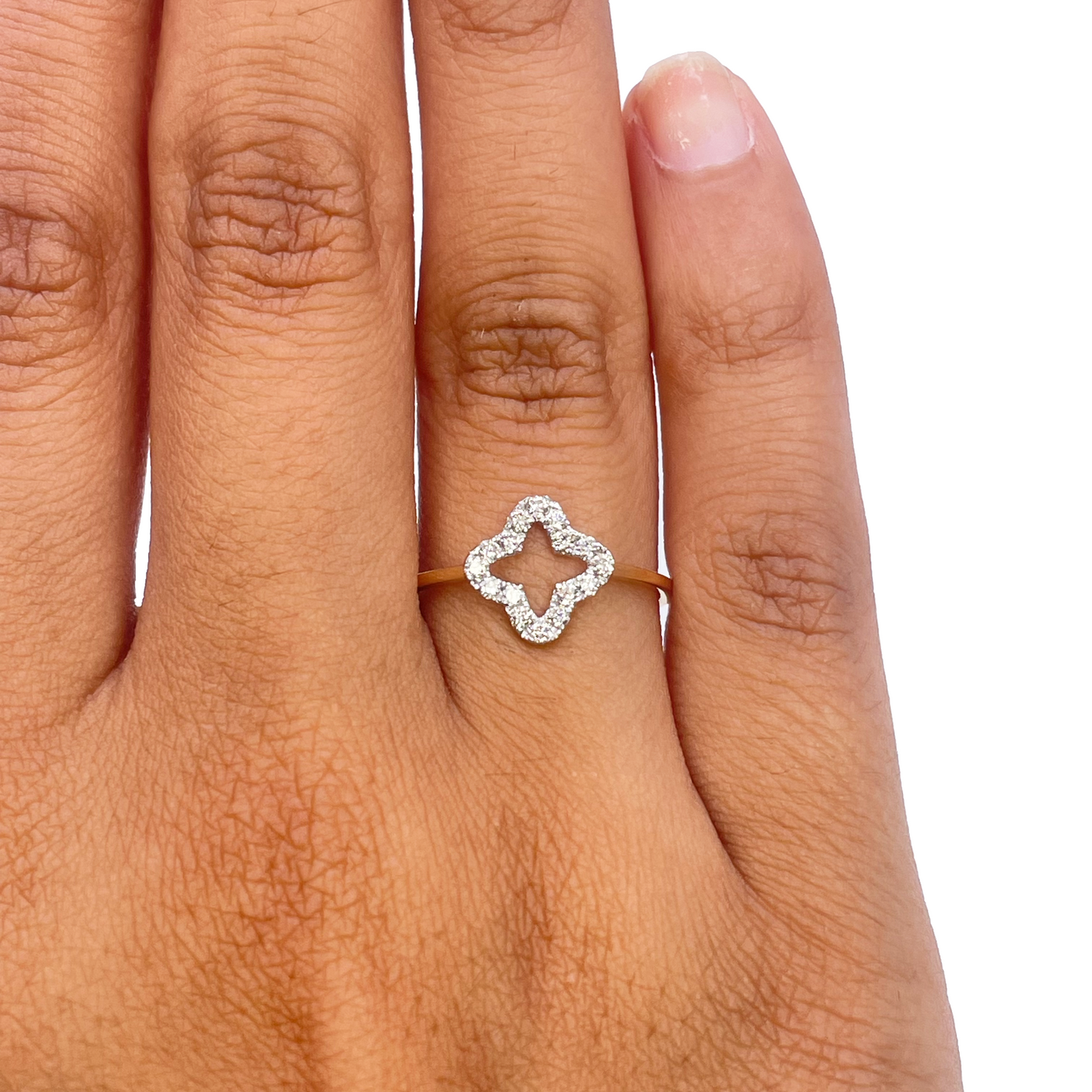 18kt geelgouden diamanten klaver/bloemvormige ring 0,18ct
