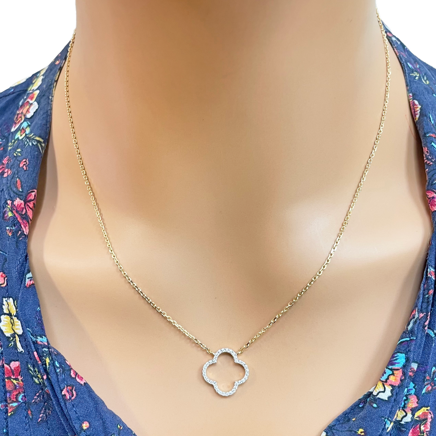 14kt geelgouden elegante open bloem diamanten ketting 0,15ct 18 inch
