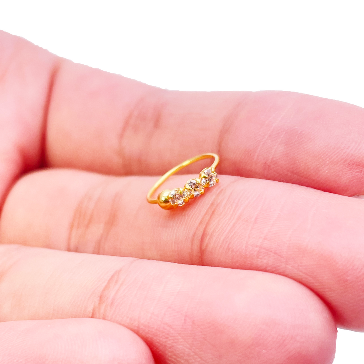 22kt geelgouden mooie kleine oorring/neusring met huggie, 8,4 mm diameter