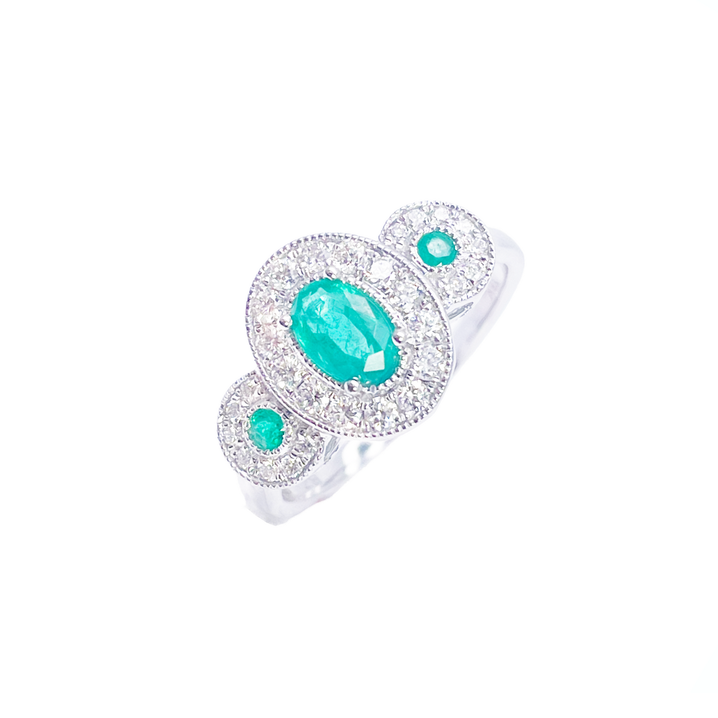 18-karaats gouden ring met natuurlijke smaragd en diamant, ronde en ovale slijpvorm 0,80ct
