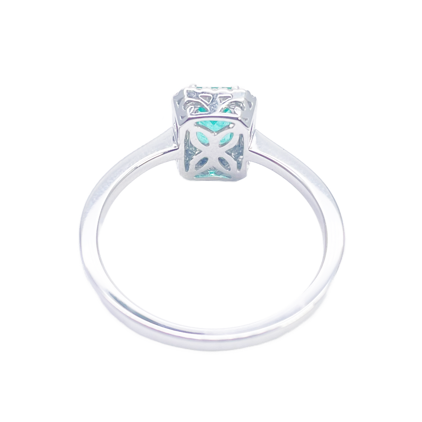 18-karaats gouden ring met natuurlijke smaragd en diamant, halo, ronde en smaragd slijpvorm 0,70ct