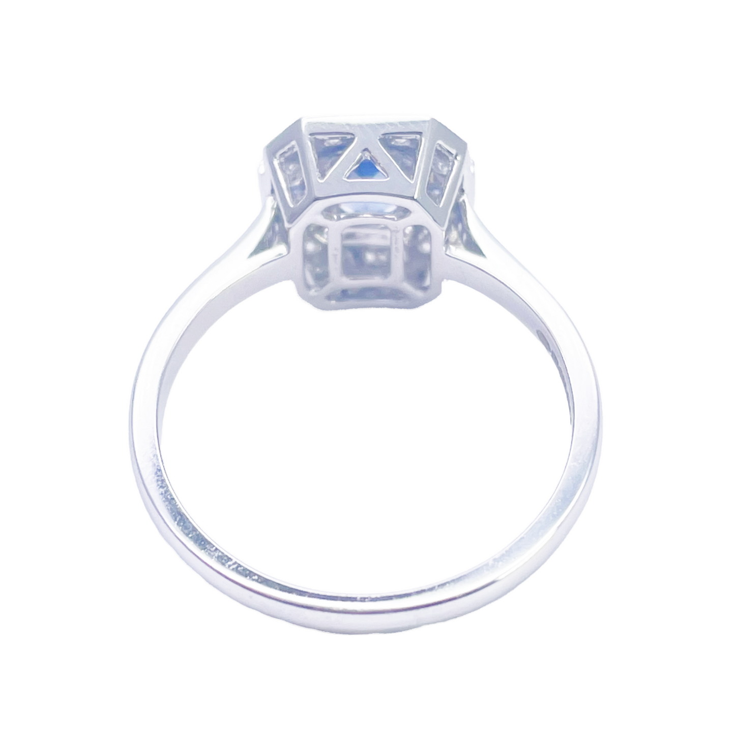 18-karaats gouden ring met natuurlijke saffier en diamant, halo, ronde en smaragd slijpvorm 1,00ct