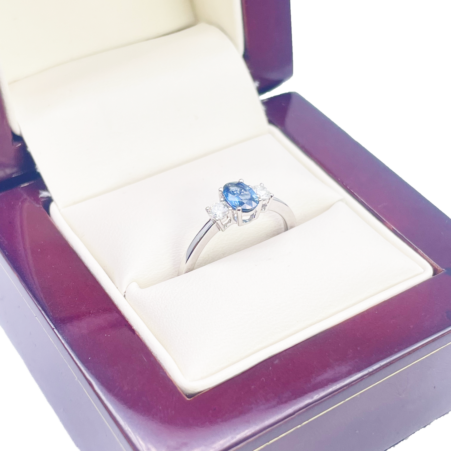 18kt Goud Natuurlijke Saffier Diamant Drie-Stenen Ring Rond & Ovaal Geslepen 0,65ct