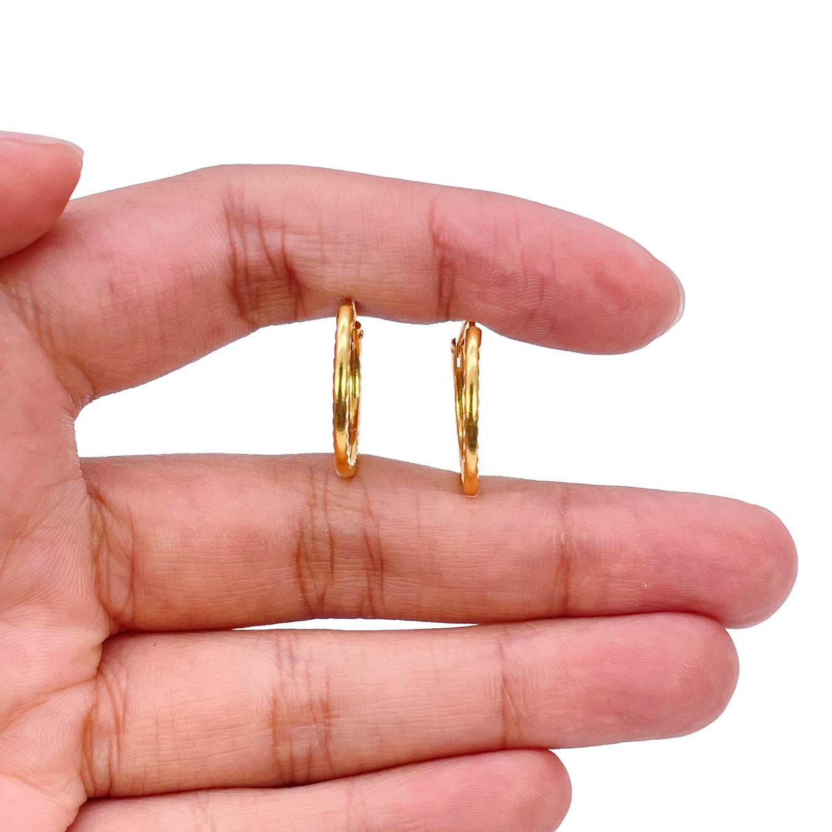 22ct Yellow Gold Diamond-Cut Hoop Earrings 16mm Diameter