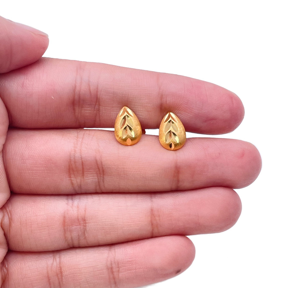 22ct Yellow Gold Diamond Cut Teardrop Stud Earrings Satin Finish