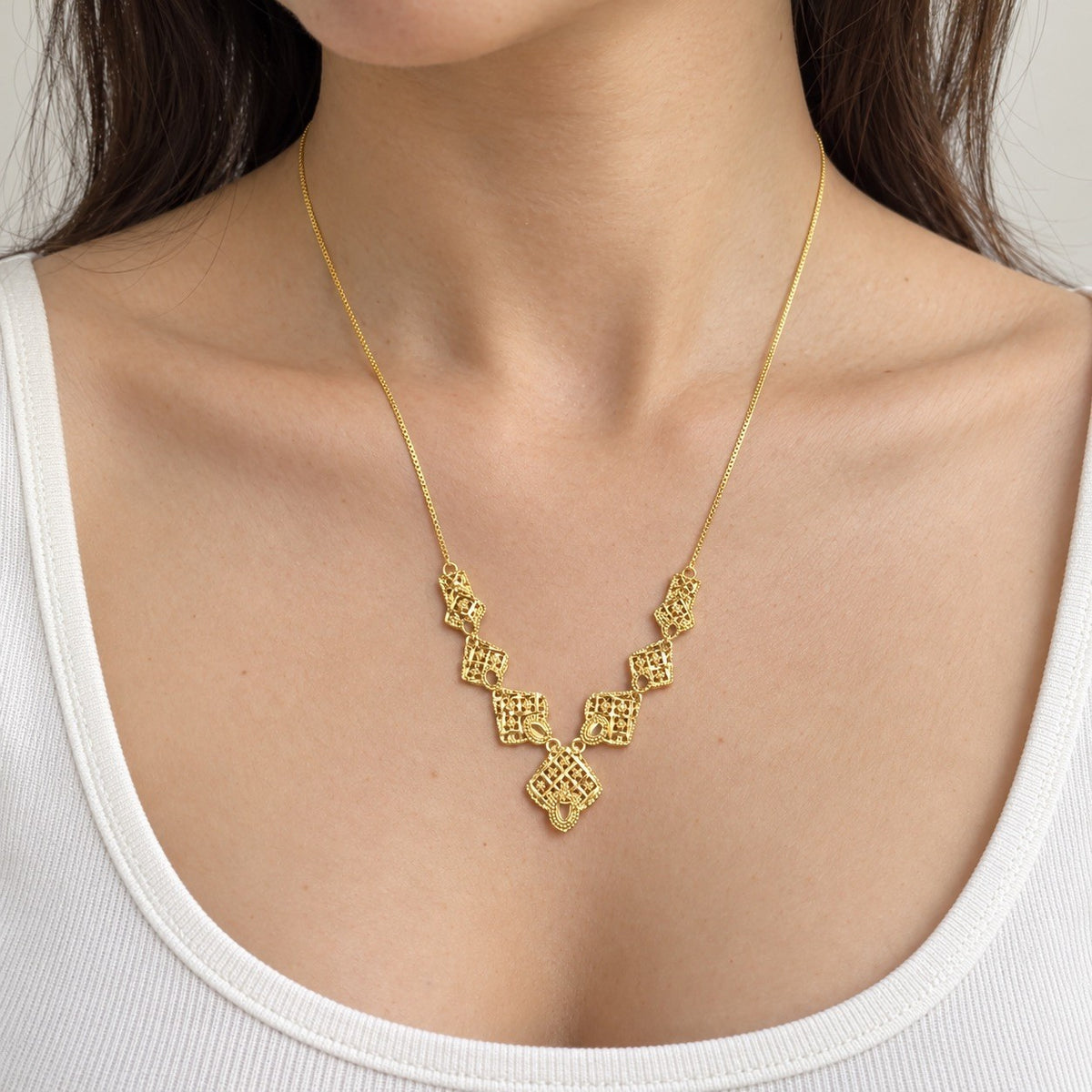 22ct Yellow Gold Filigree Necklace & Earring Set Diamond Lattice