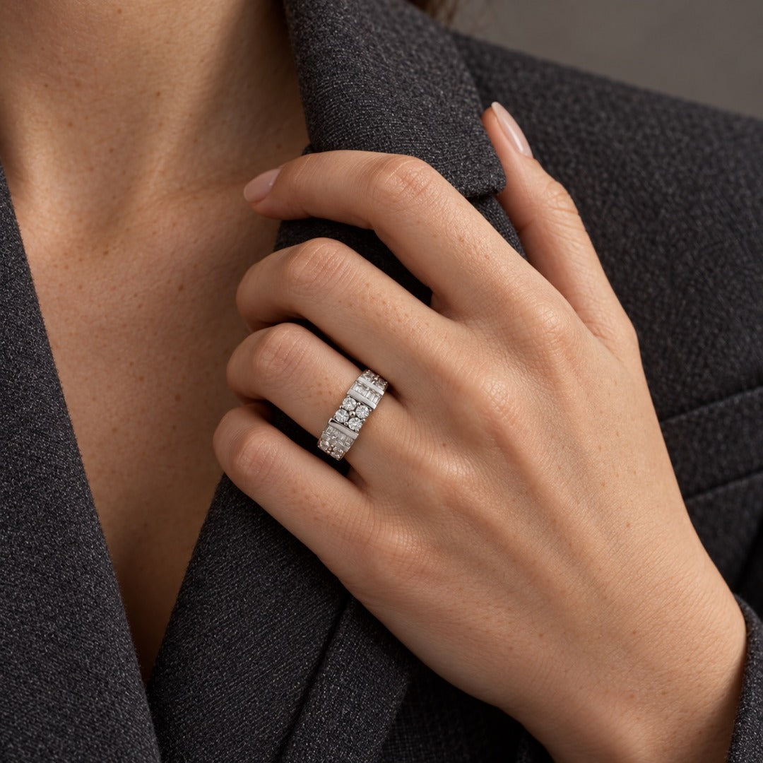 18ct White Gold Natural Round & Baguette Diamond Half Eternity Ring 0.60ct