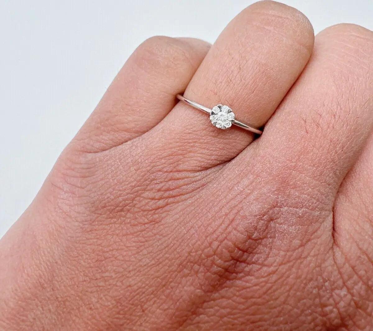 18ct White Gold  Seven Round Diamond Cluster Ring GSI¬† Other