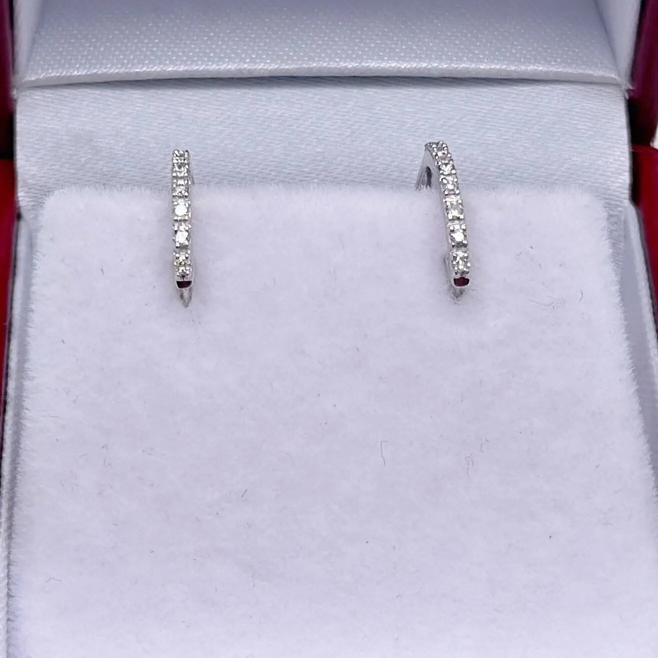 18ct White Gold Diamond Pair of Hoop Earrings 0.10 carats 1.1mm wide 
