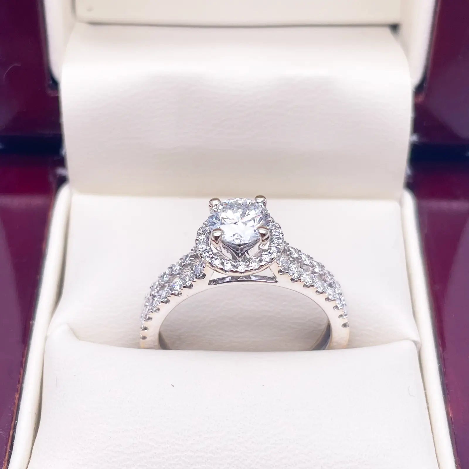 18ct White Gold Natural Round Diamond Halo Split Band Engagement Ring 1.20ct GIA  Diamond Ring