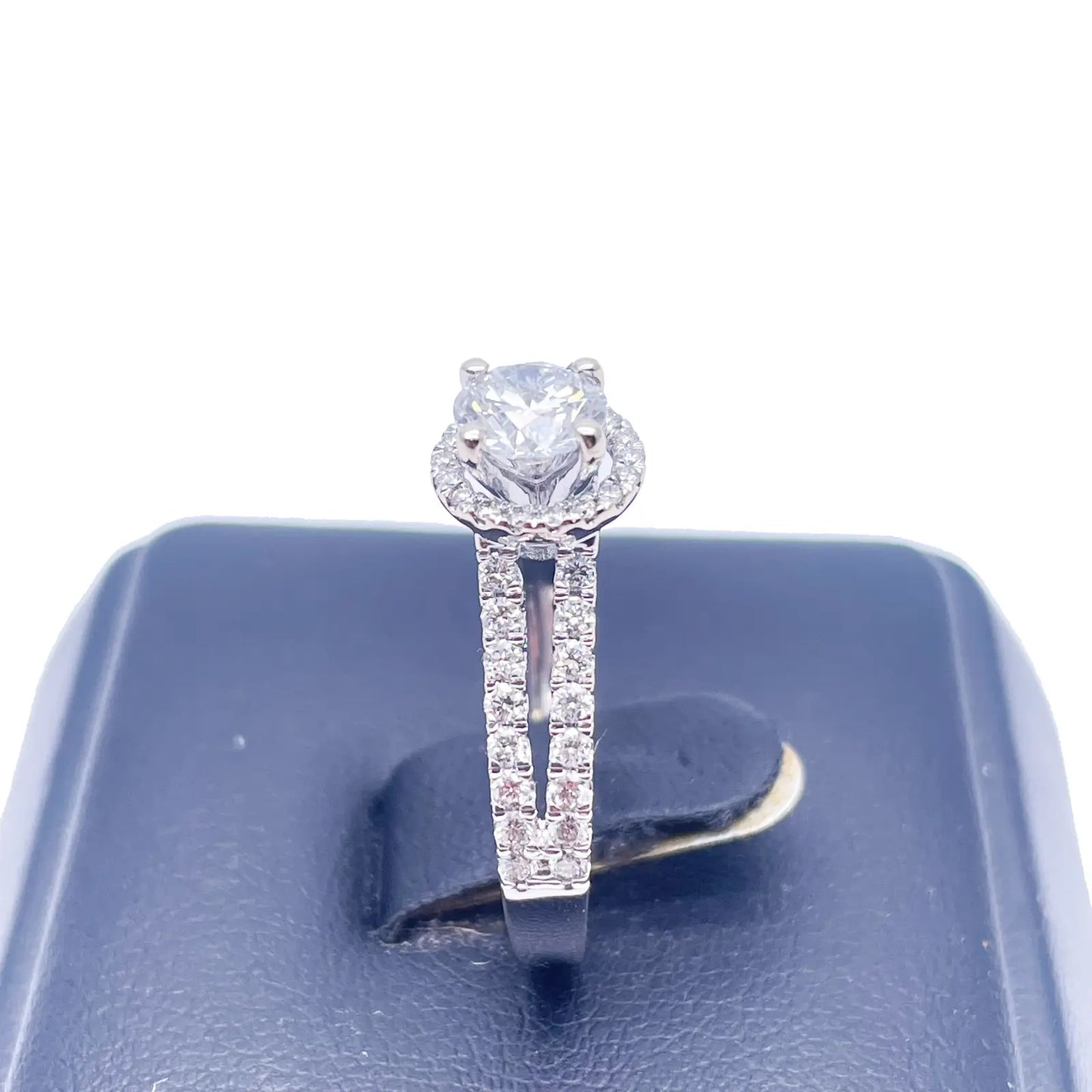 18ct White Gold Natural Round Diamond Halo Split Band Engagement Ring 1.20ct GIA  Diamond Ring
