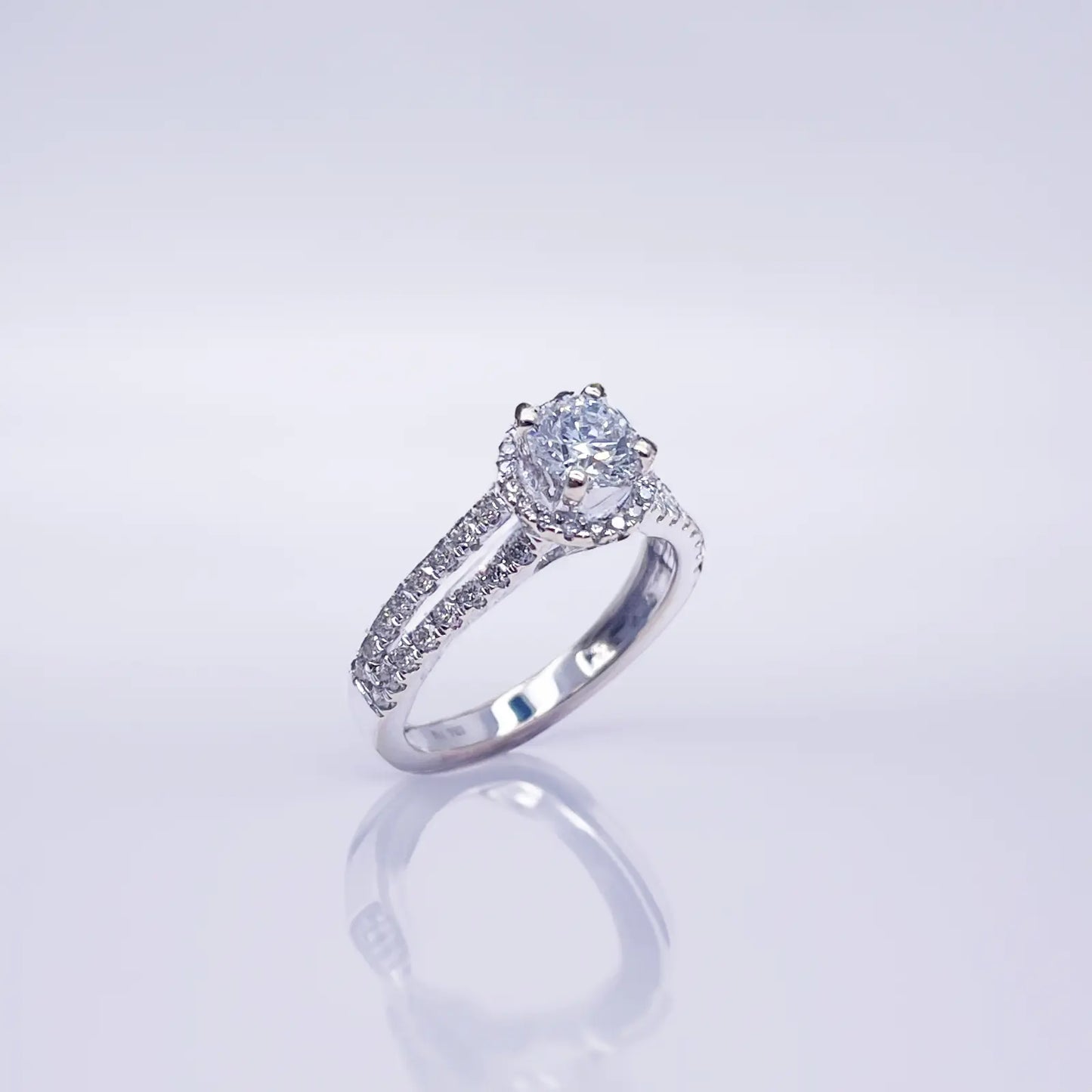 18ct White Gold Natural Round Diamond Halo Split Band Engagement Ring 1ct GIA  Diamond Ring