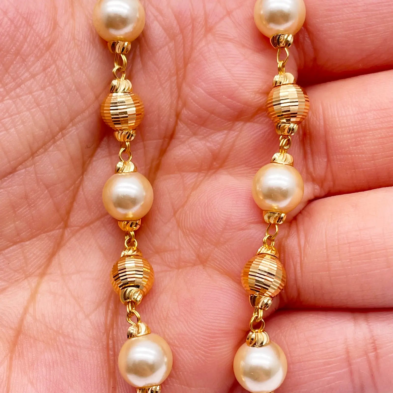 22ct Yellow Gold Pearls & Beaded Diamond Cut Ball Layered Necklace/Earrings Set 