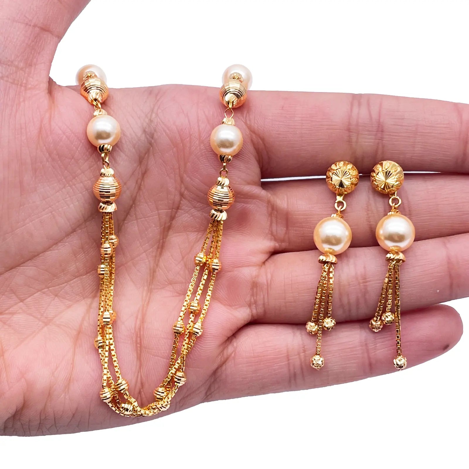 22ct Yellow Gold Pearls & Beaded Diamond Cut Ball Layered Necklace/Earrings Set 